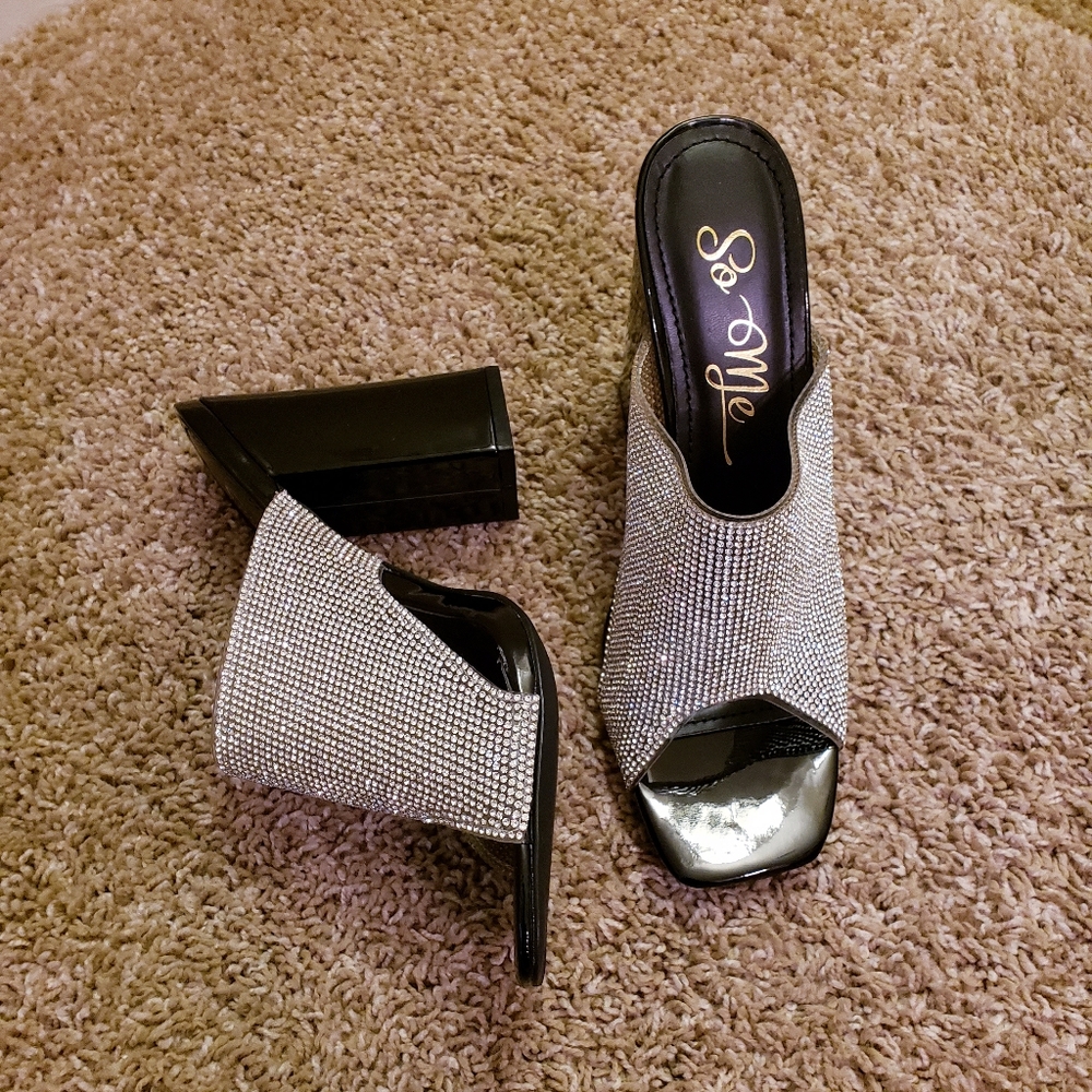 SoMe Studded Heels - Picture 3 of 9